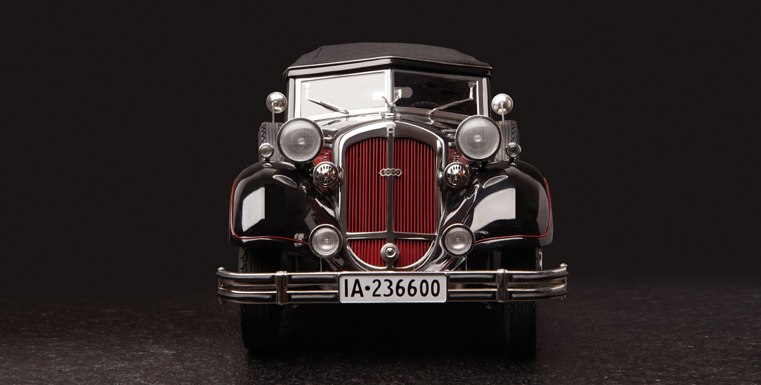 Horch 853 , 1937 "rot/schwarz"